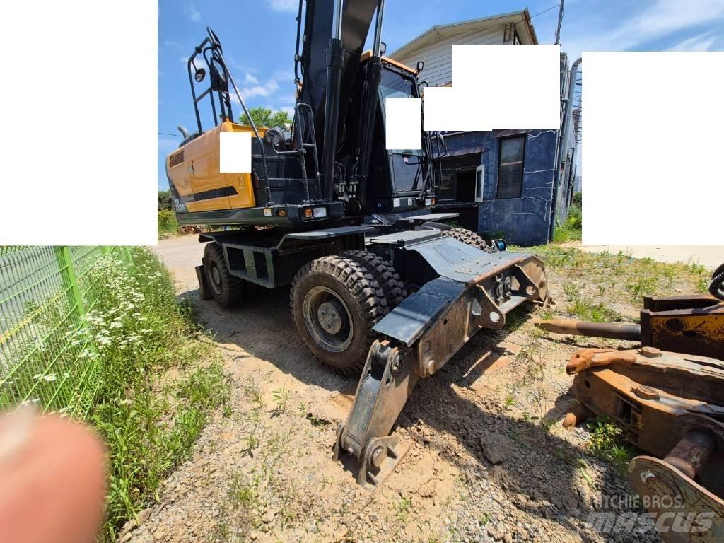 Hyundai HW 210 A Excavadoras de ruedas