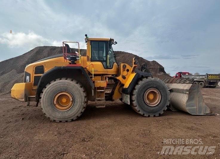 Volvo L 220 H Cargadoras sobre ruedas