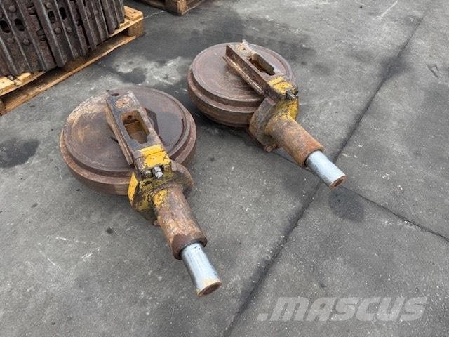 Liebherr R 900 IDLER Cadenas, orugas y chasis