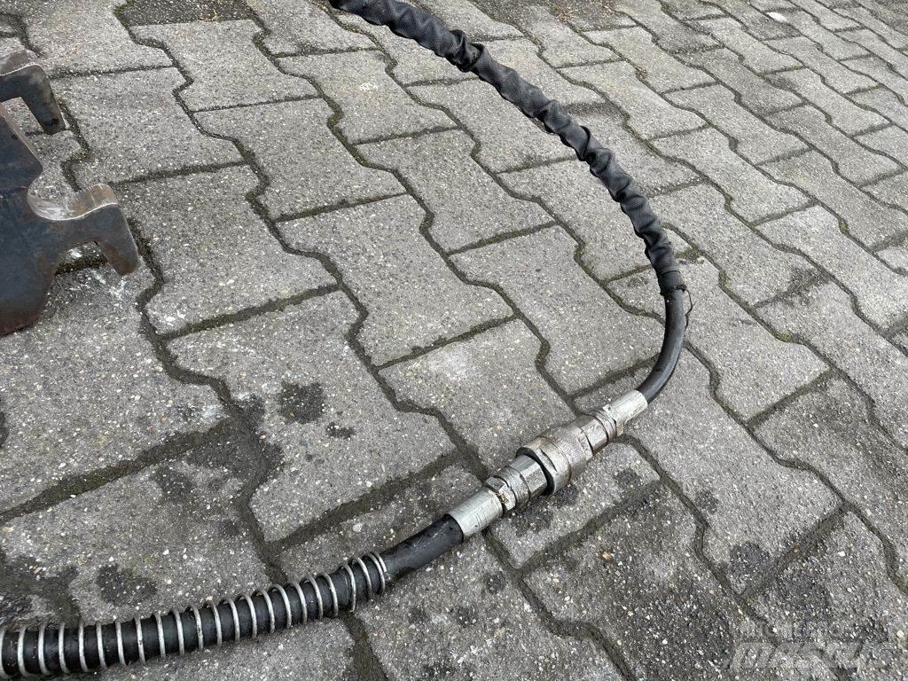 Gehl GS35 Martillos hidráulicos