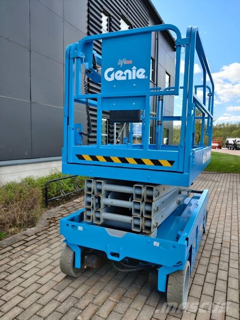 Genie GS 2646 Ascensores de personal y montacargas de acceso