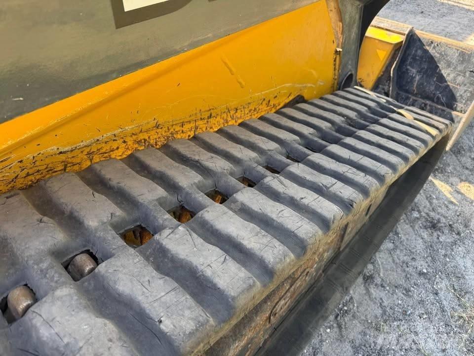John Deere 325G Minicargadoras