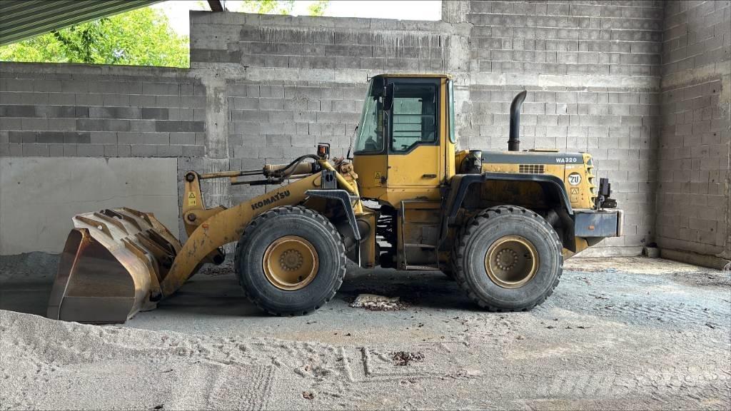 Komatsu WA 320-3H Cargadoras sobre ruedas