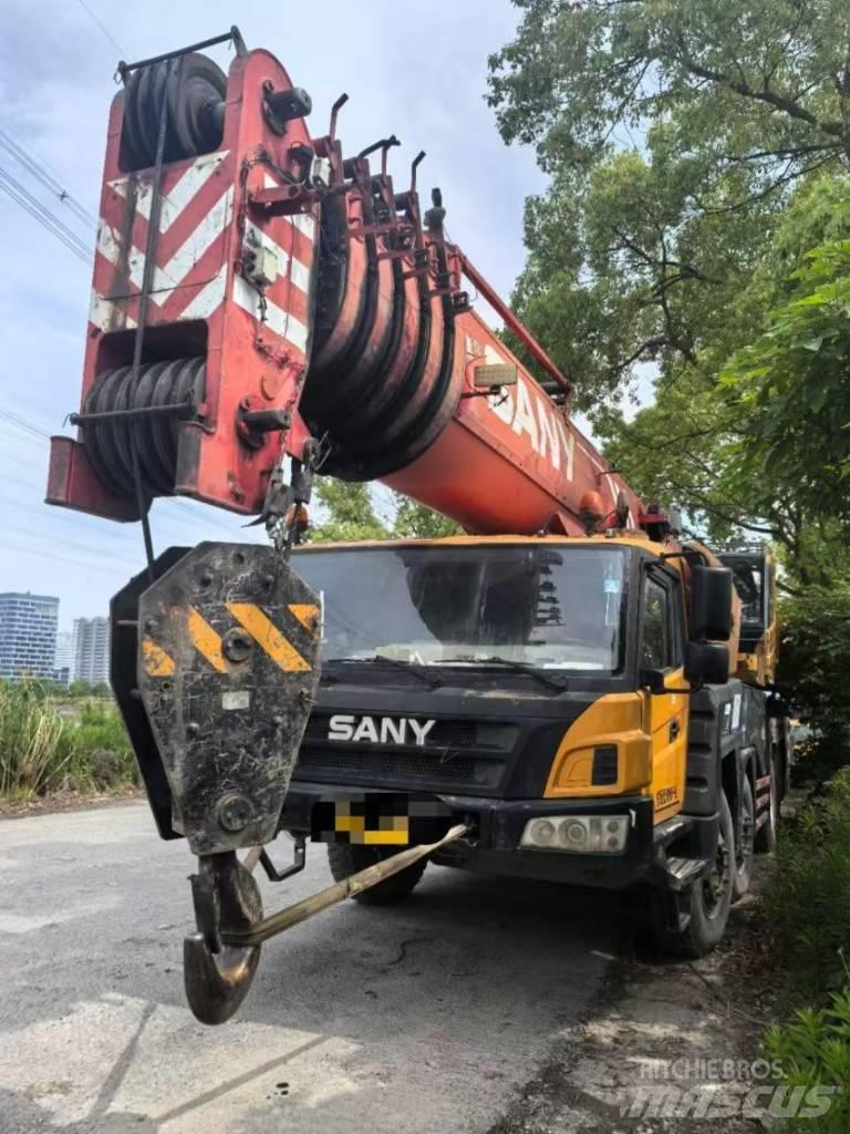 Sany STC 1000 Grúas todo terreno