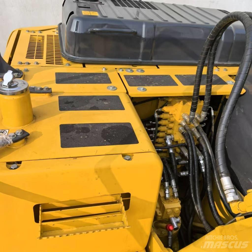 Komatsu PC 130-7 Excavadoras de cadenas