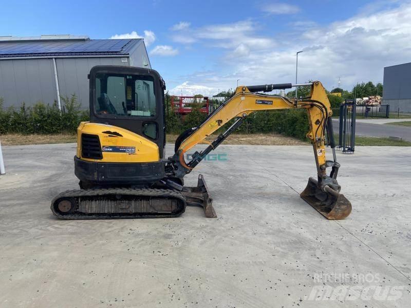 Bobcat E 35 Excavadoras de ruedas