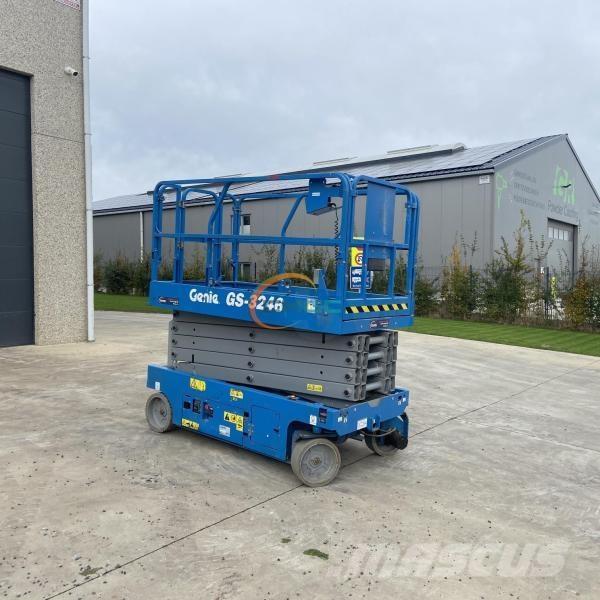 Genie GS-3246 Plataforma de trabajo articulada