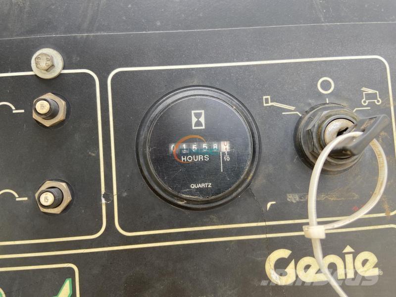 Genie Z51/30J Plataforma de trabajo articulada