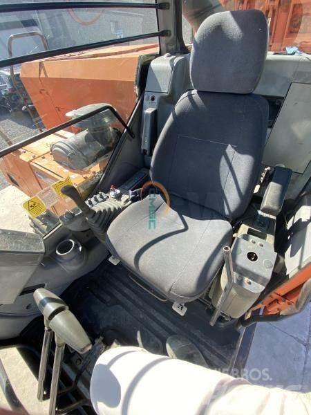 Hitachi EG70 Dúmpers rígidos