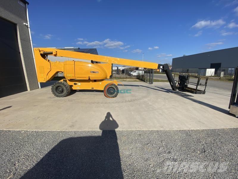 JLG 800AJ Plataforma de trabajo articulada