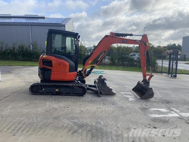 Kubota U36-4 Excavadoras de ruedas