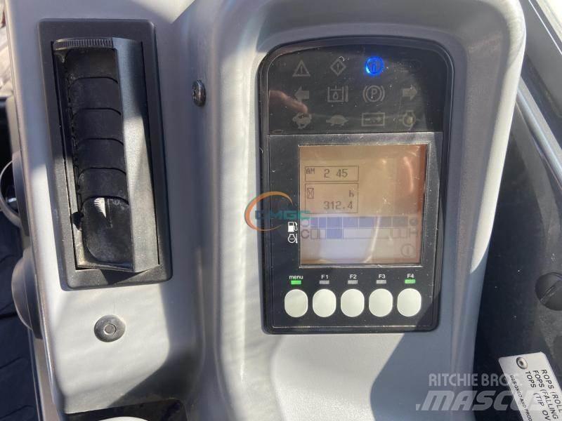 Yanmar VIO38-6 Excavadoras de ruedas