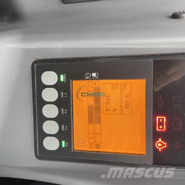 Yanmar VIO38-6 Excavadoras de ruedas