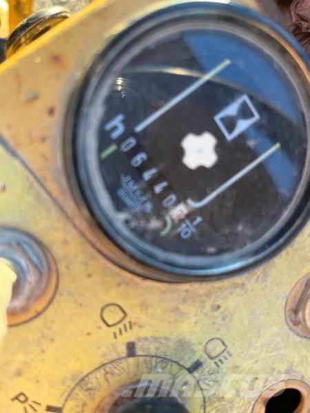 CAT CB214B Compactadores de suelo