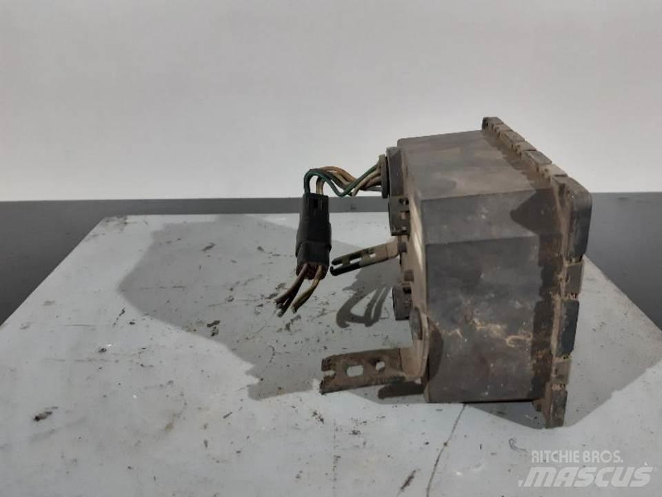 CAT 725 Cabinas e interior