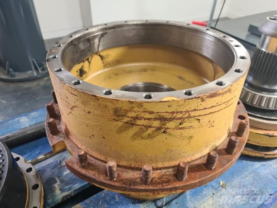 CAT 735 Transmisión