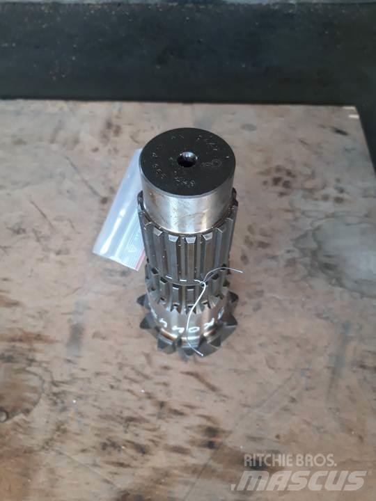 CAT 955L Transmisión