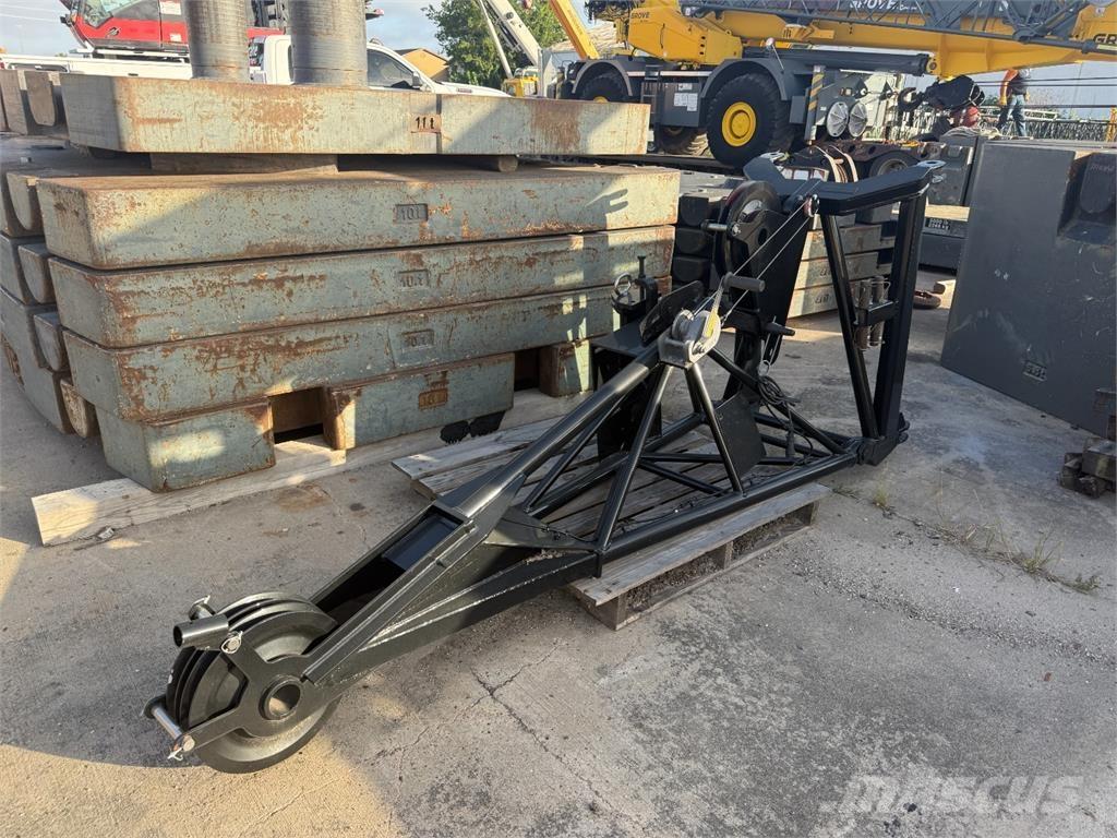 Liebherr  Plataformas y cucharones