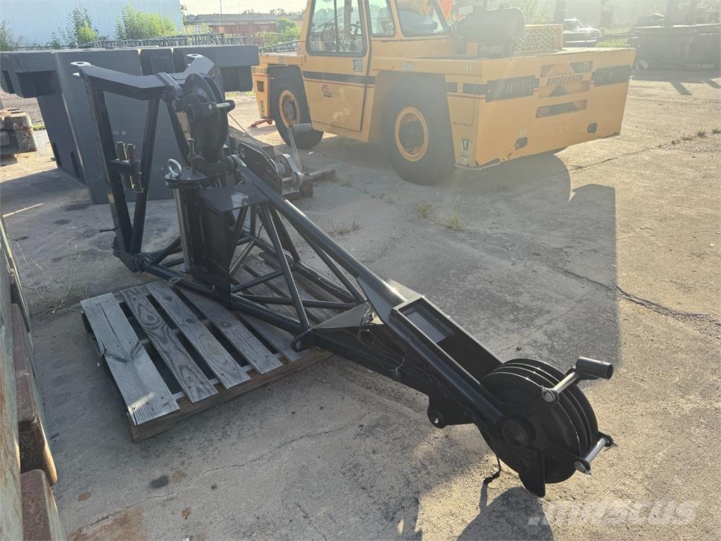 Liebherr  Plataformas y cucharones
