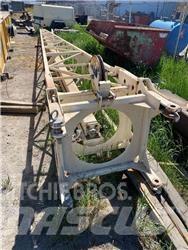 Terex  Plataformas y cucharones