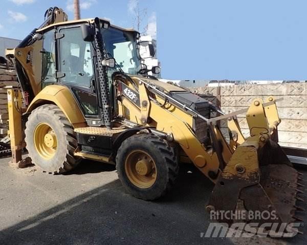 CAT 432 F2 Retrocargadoras