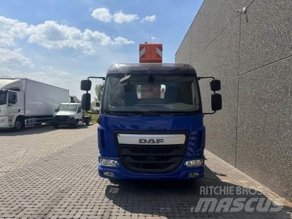 DAF LF 180 / 19m Plataformas sobre camión