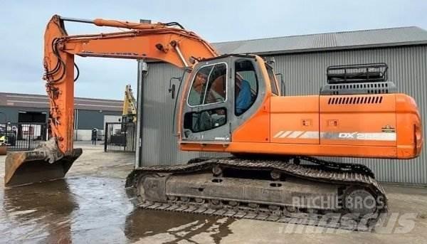 Doosan DX 255 LC Excavadoras de cadenas