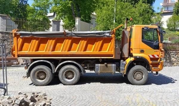 Iveco B066 Camiones bañeras basculantes o volquetes