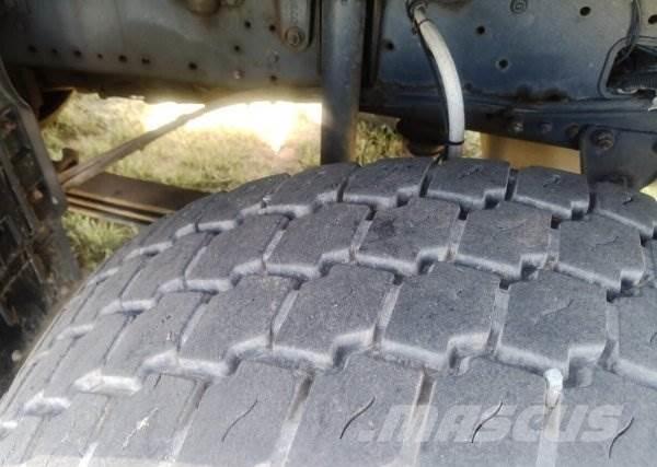 Iveco Trakker 410 Camiones bañeras basculantes o volquetes