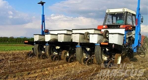  _JINÉ USA) Kinze - 3000 Tractores