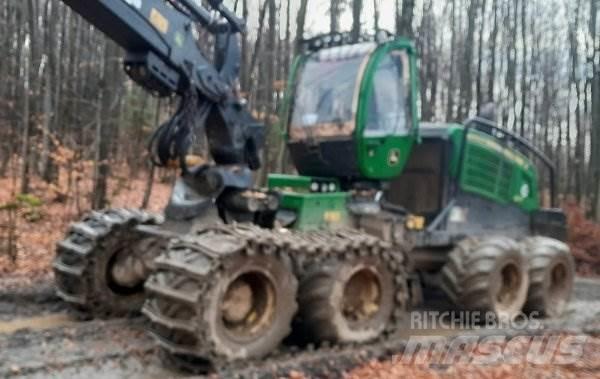 John Deere 1270 G 8W Talador apilador