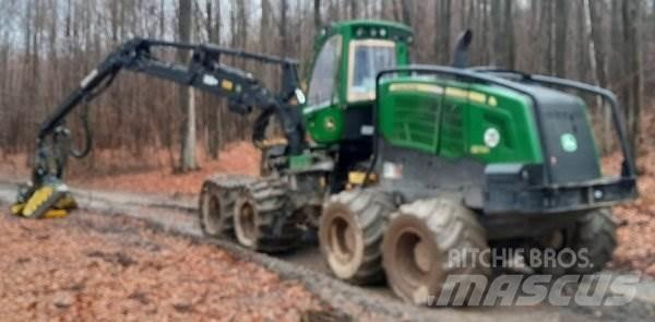 John Deere 1270 G 8W Talador apilador