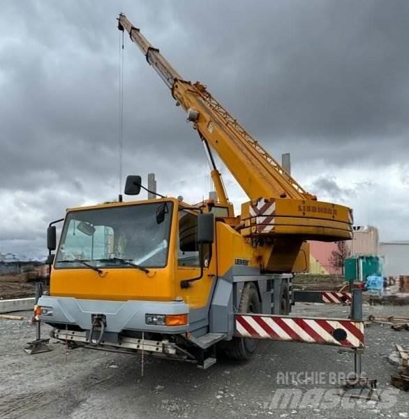 Liebherr LTM 1030 Camiones grúa