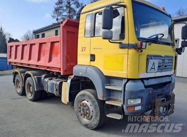 MAN TGA 33.413 FDAK Camiones bañeras basculantes o volquetes