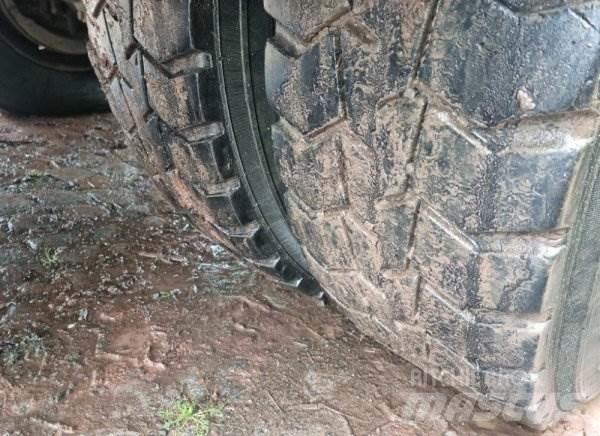 Mercedes-Benz 1820 AK Camiones bañeras basculantes o volquetes