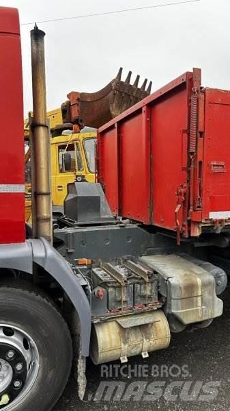 Renault Premium 250 Camiones bañeras basculantes o volquetes