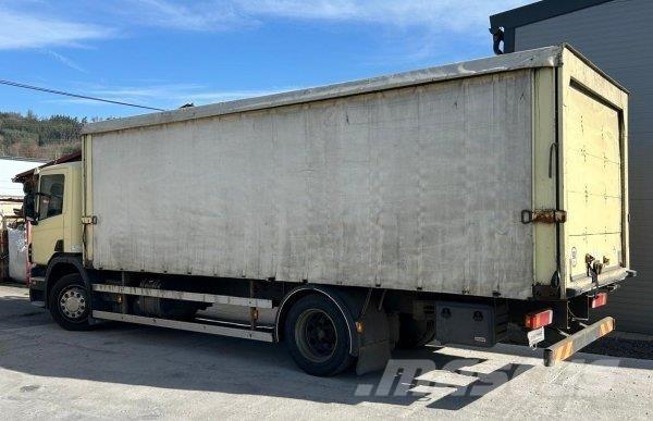 Scania P230 LB Camiones plataforma