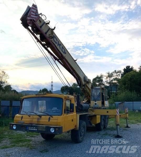 Tatra T815 +ČKD AD 28 Camiones grúa