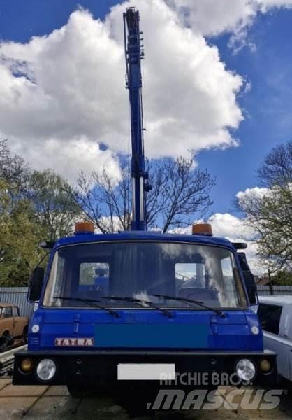 Tatra T815 +(ČKD) AD 28 Camiones grúa