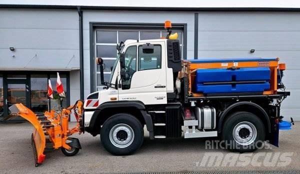 Unimog U 423 Esparcidoras de arena y sal