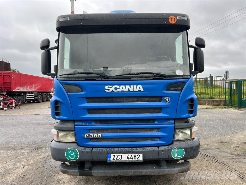 Scania P 380 8X4 Camiones chasis