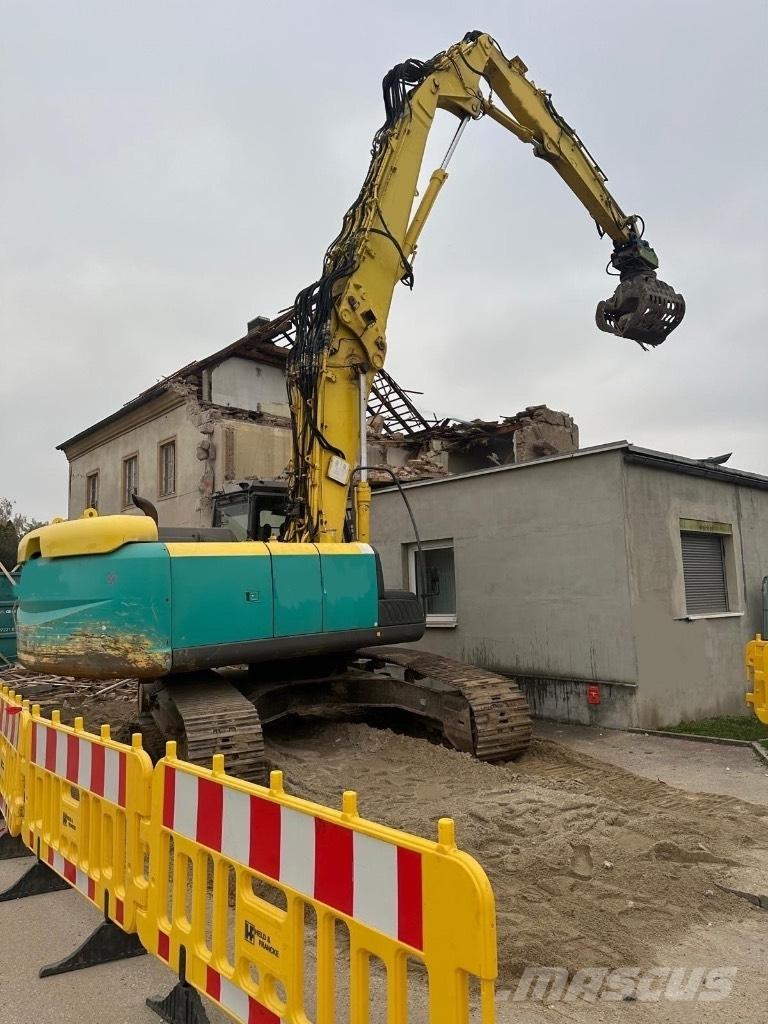 Hitachi LC 250 Excavadoras de demolición