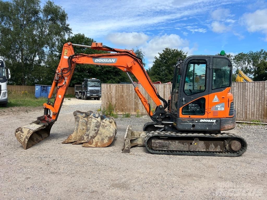 Doosan DX 63-3 Mini excavadoras < 7t