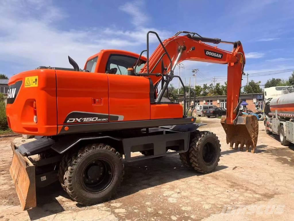 Doosan DX150W-9C Excavadoras de ruedas