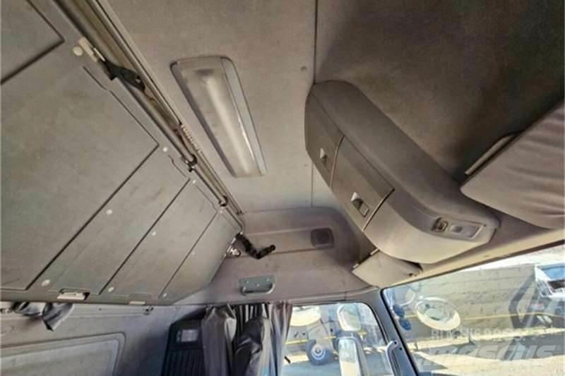 UD TRUCKS QUON Otros camiones