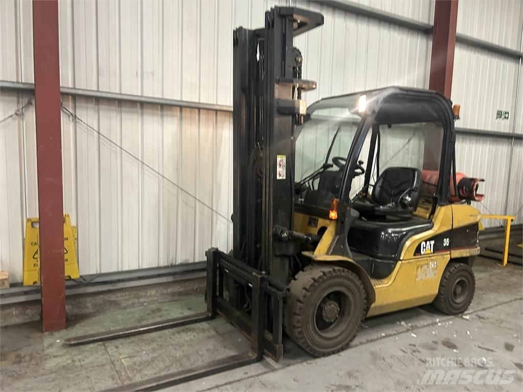 CAT GP35N Carretillas LPG