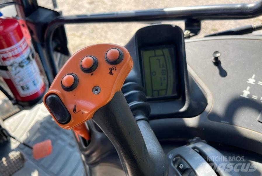 New Holland TM 175 Tractores