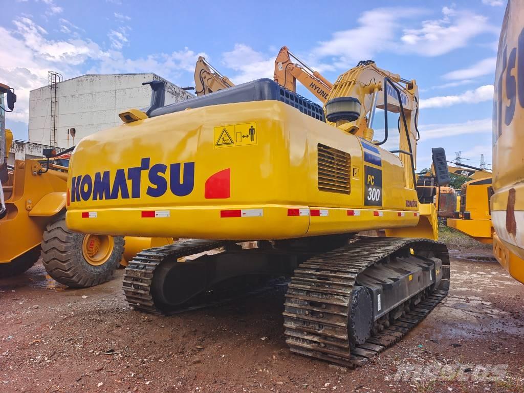Komatsu PC 300-7 Excavadoras de cadenas