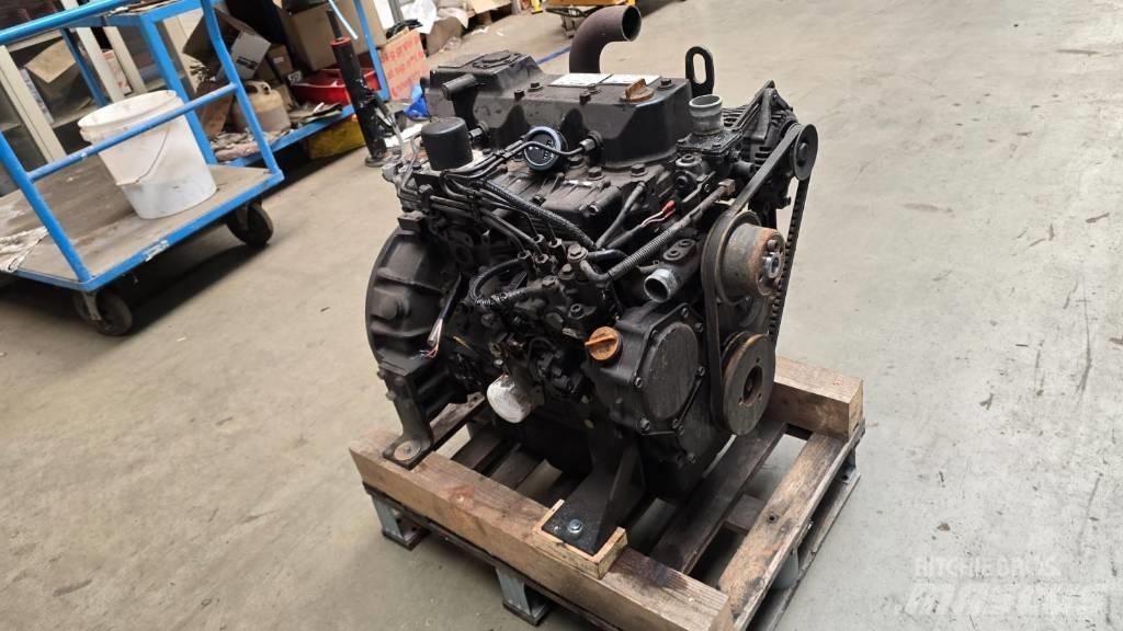 Yanmar 4TNV98 Motores