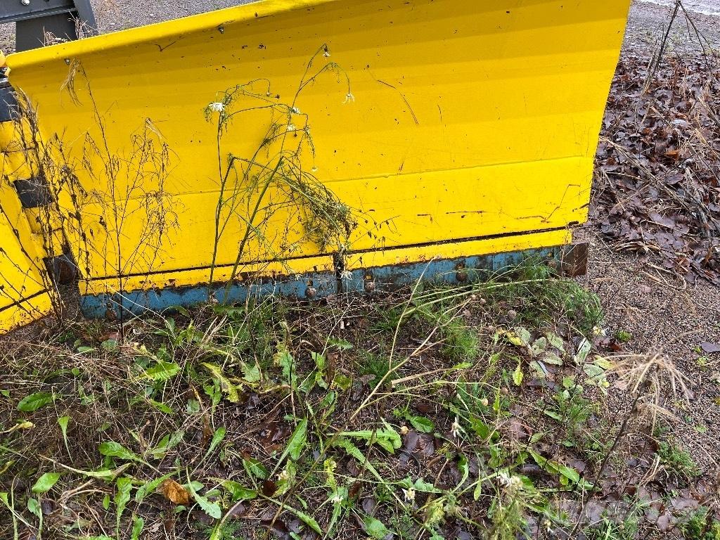 Vama 320 Láminas y cuñas quitanieves